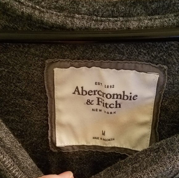 Abercrombie and Fitch sweatshirt Medium ash grey - Picture 2 of 6